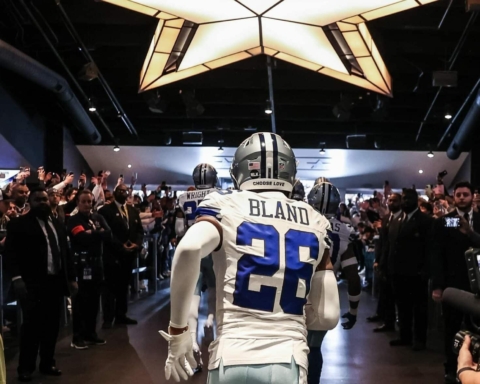 Halftime Report: Packers Lead Cowboys 21-0