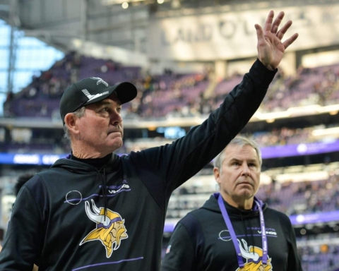 Rex tries, fails to drum up interest as Zimmer agrees to terms 1