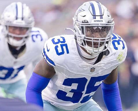 DeMarvion Overshown stands up for his quarterback