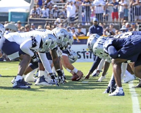 Still all-in, Jerry Jones arrives at Cowboys' camp 2