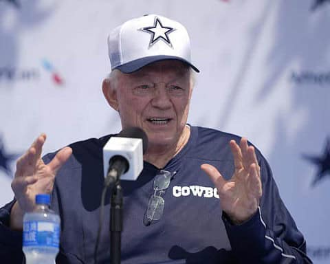 Still all-in, Jerry Jones arrives at Cowboys' camp
