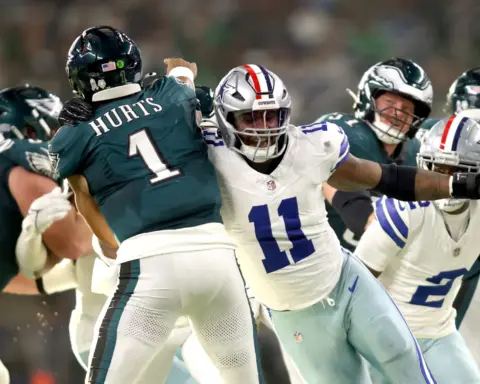 Navy & Silver Linings: A few bright spots in an otherwise gloomy performance 4