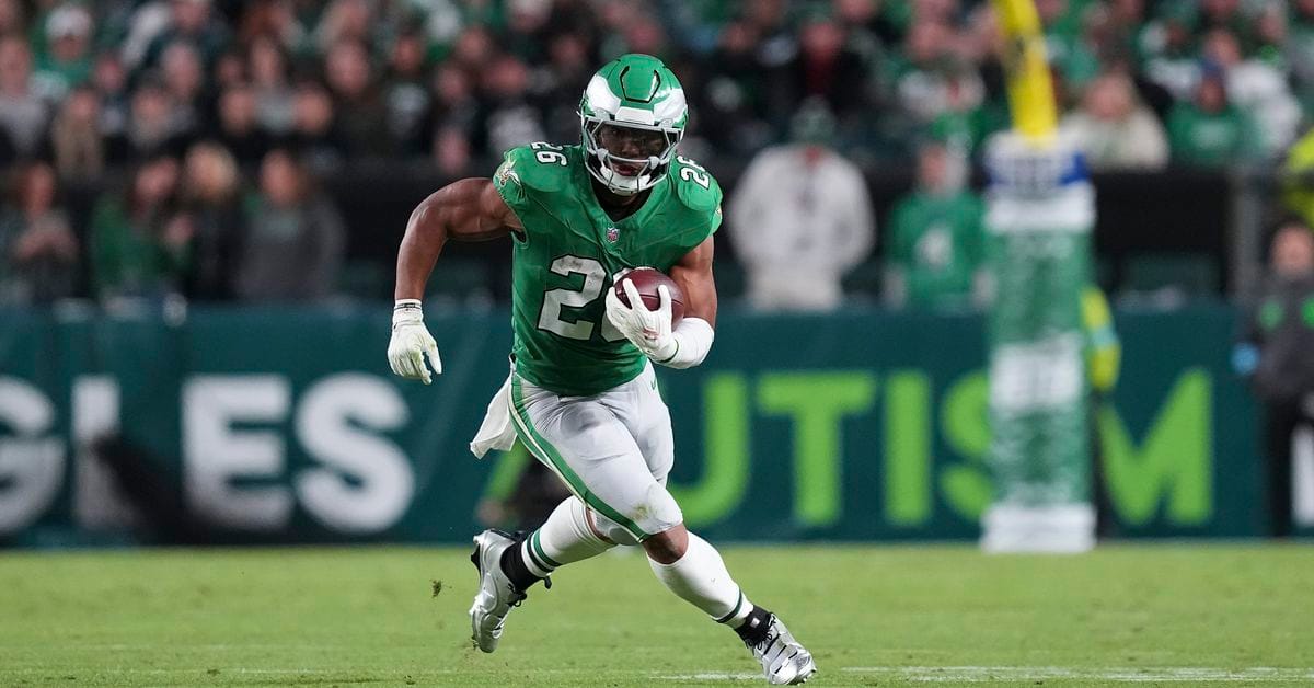 Cowboys' Week 17 effort falls flat as Eagles dominate __-__