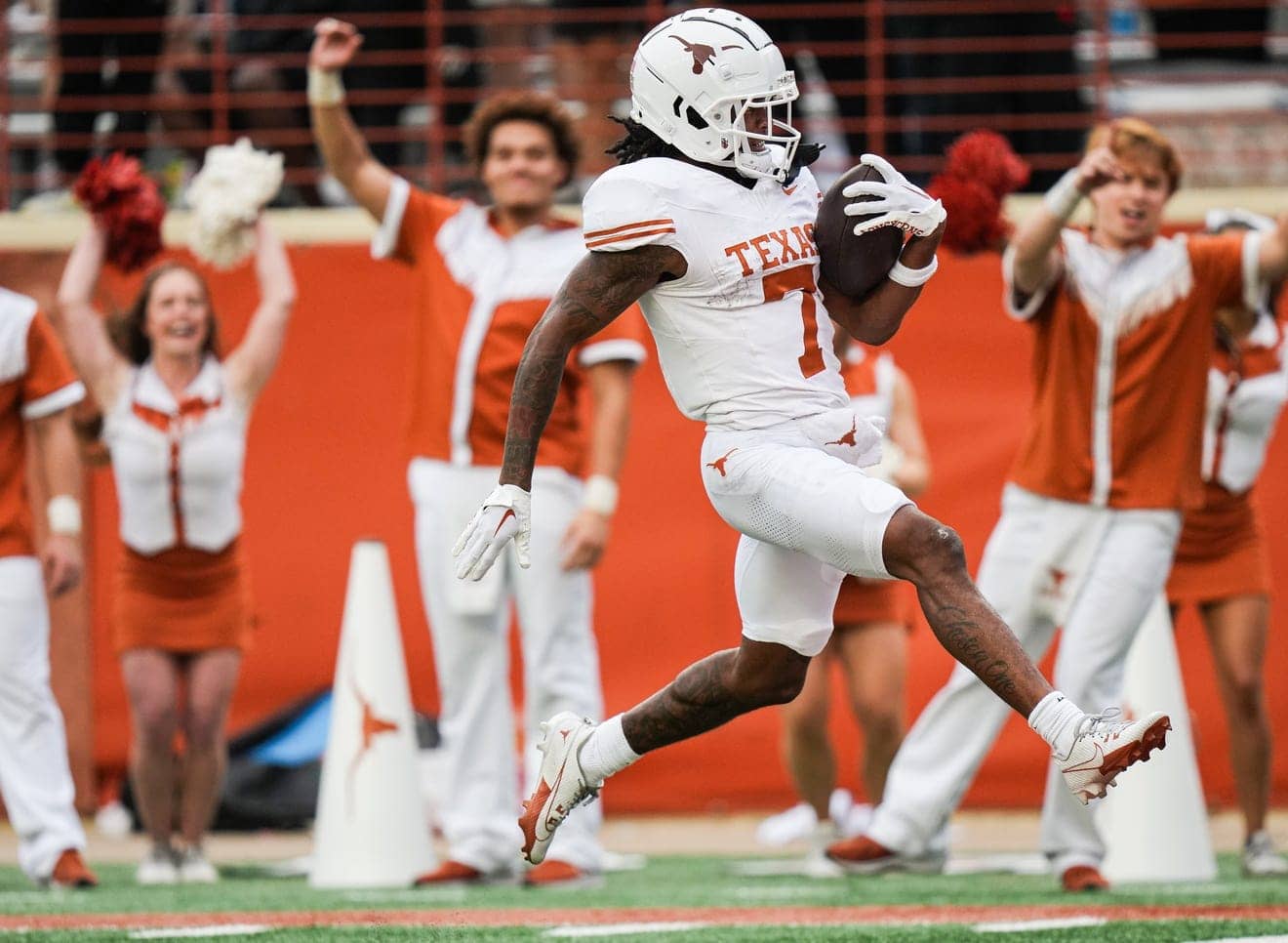 Scouting Combine: 3 Texas Longhorns get Cowboys attention 1
