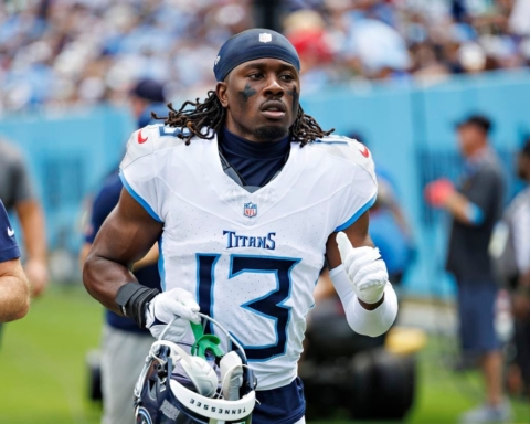 Should the Cowboys reunite with Chidobe Awuzie? 3