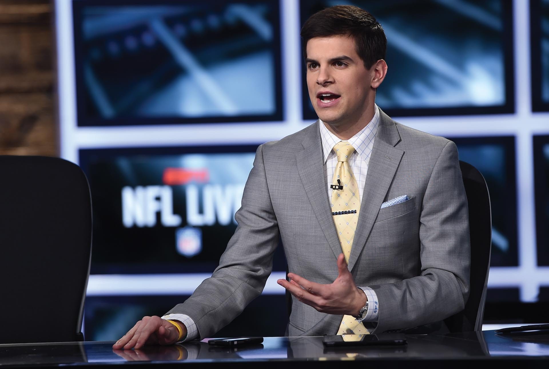 Field Yates latest mock draft will have Cowboys Nation jumping for joy