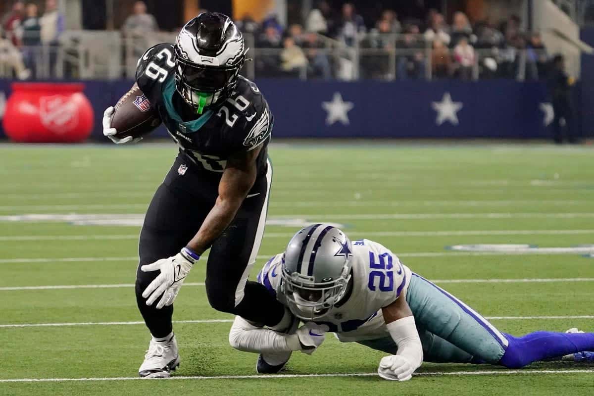 Will this Cowboys rookie duo take over the offense? 1