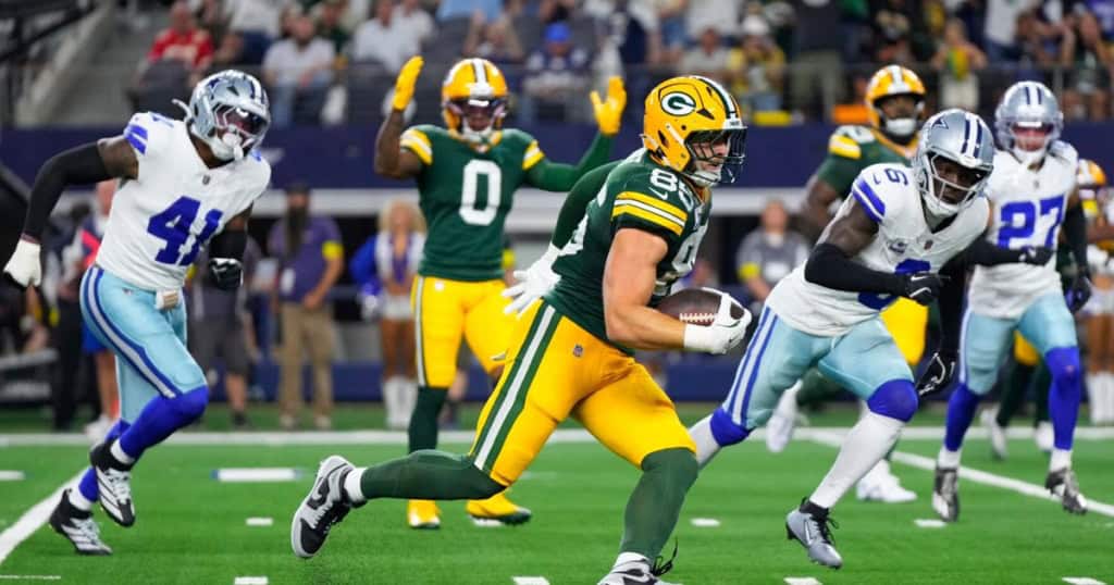 Donovan Ezeiruaku led a strong showing on Sunday by the Cowboys' rookies.