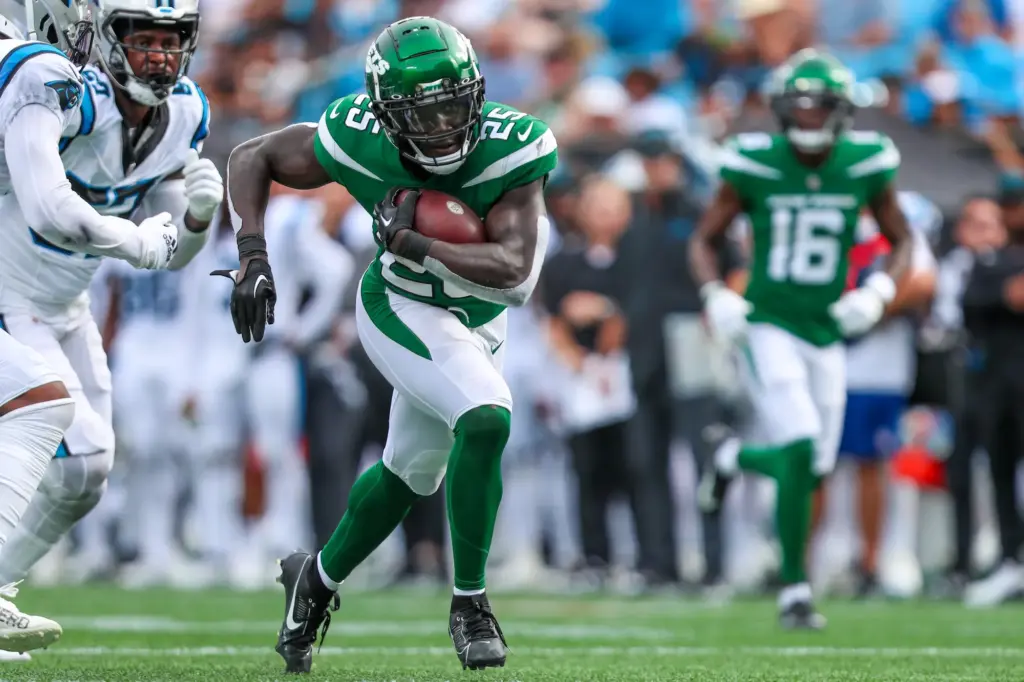 Abanikanda’s Arrival Raises Stakes for Jaydon Blue in Dallas